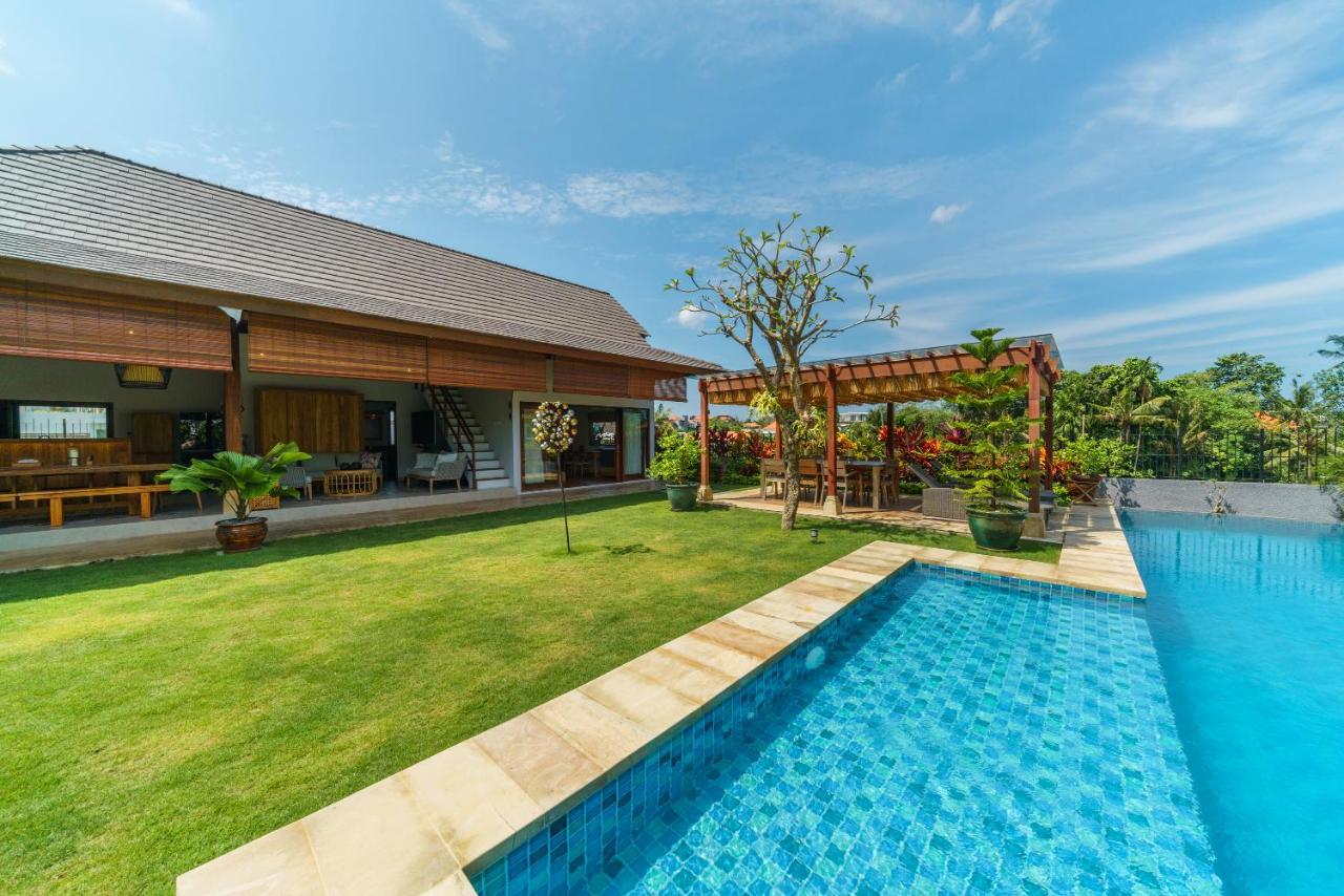Villa Beauvida - Cozy 4- Bedroom Villa In Canggu With 18M Pool Dalung  Bagian luar foto